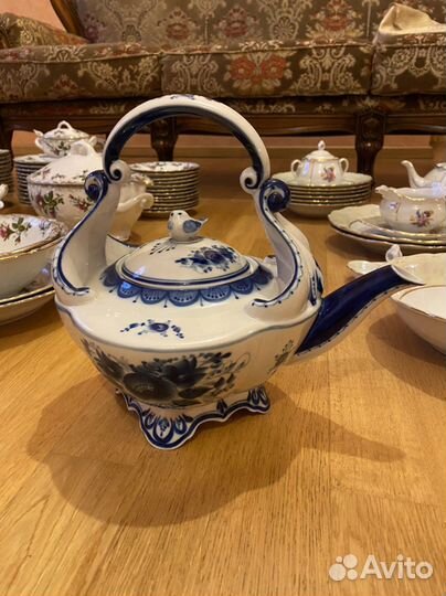 Чайник гжель