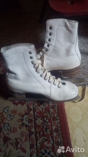 Коньки фигурные 35-36 размер