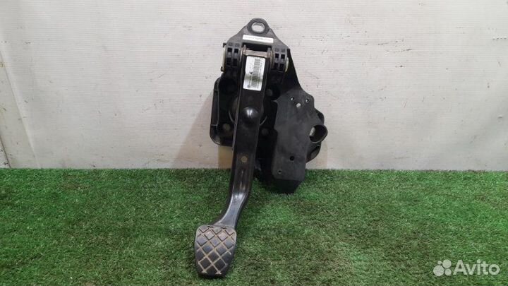 Педаль тормоза Skoda Fabia 2 CGP 1.2 2014