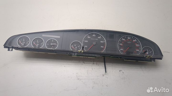 Щиток приборов Audi A6 (C4), 1997