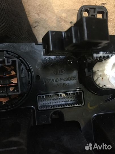 Блок управления отопителем Киа Рио Kia Rio 4