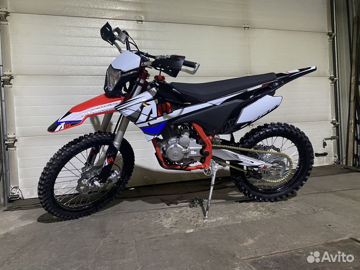 Мотоцикл apollo Thunder 250cc 21/18 в Чите