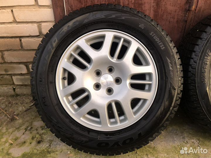 Toyo Observe GSi-6 215/65 R16