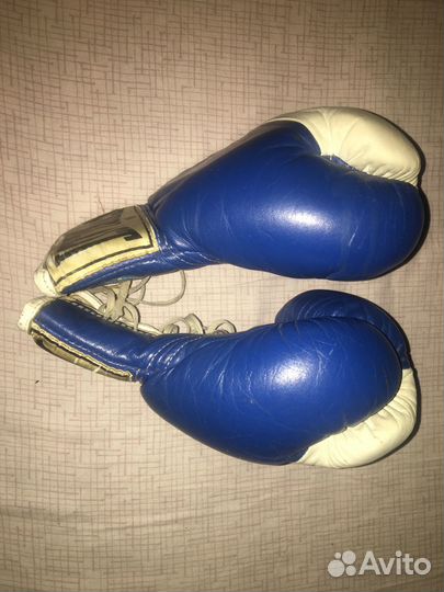 Профессиональные боксерские перчатки Everlast