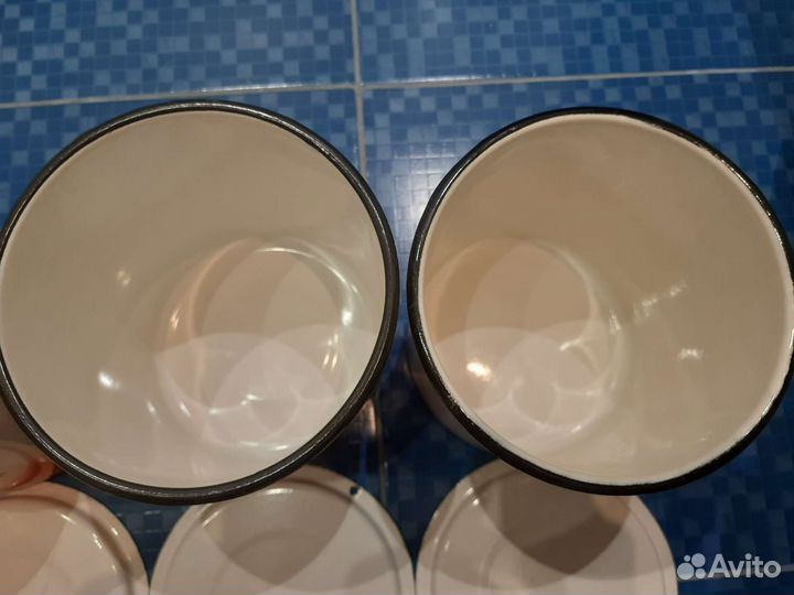 4 эмалированных бидона по 2,2 литра (металл)