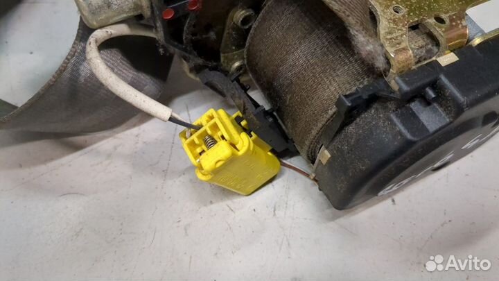 Ремень безопасности Volkswagen Transporter 5, 2004