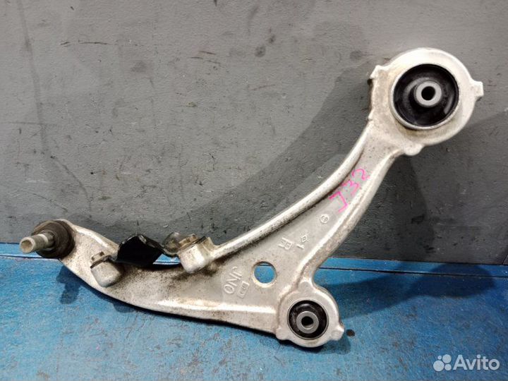 Рычаг нижний передний правый Nissan Teana J32