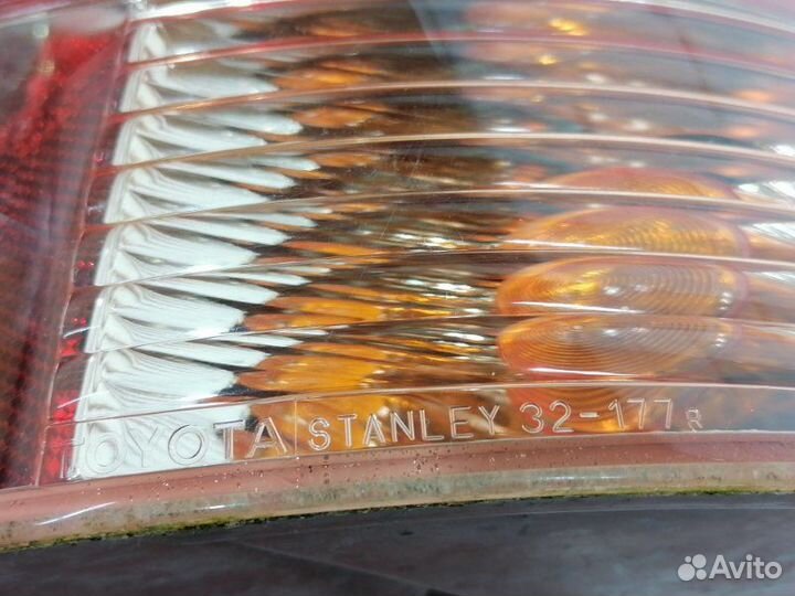 Стоп-сигнал задний Toyota Vista ZZV50 1zzfe 2002