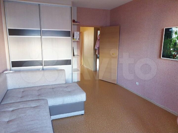 2-к. квартира, 55 м², 2/10 эт.