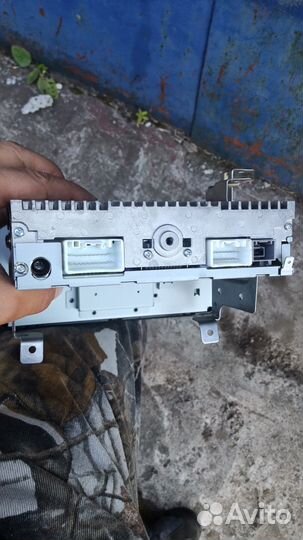 Штатная магнитола Mitsubishi pajero sport II