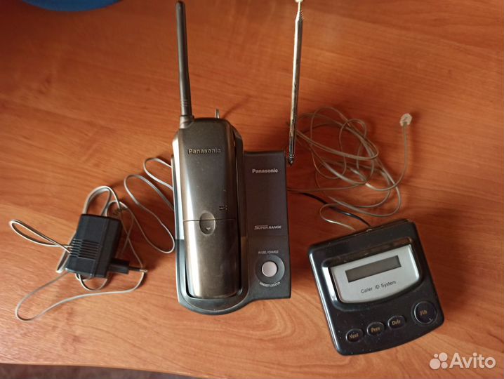 Радиотелефон Panasonic KX-TC2105RU плюс аон