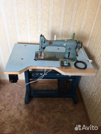 Промышленная швейная машина