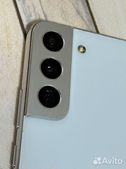 Samsung Galaxy S22+, 8/128 ГБ