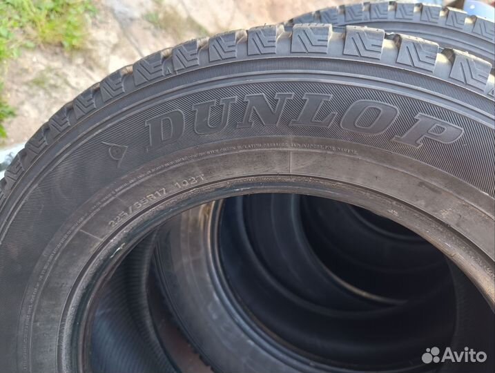 Dunlop SP Winter Ice 01 225/65 R17