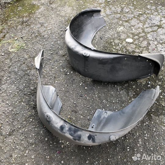 Подкрыльник фф2