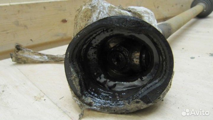 Полуось задняя Toyota Rav 4 2006-2013