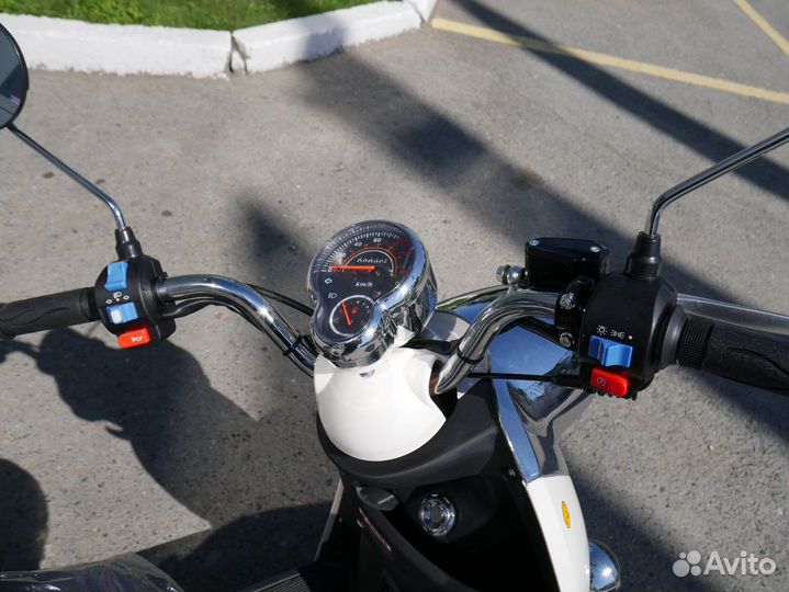 Скутер vento retro White