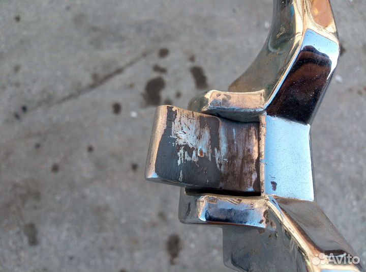 Ручка багажника газ 2402