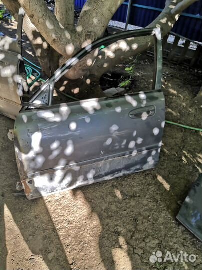 Дверь мазда 626