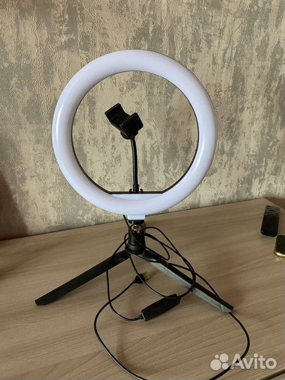 Кольцевая лампа