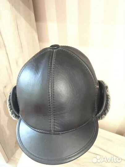 Кожаная мужская шапка