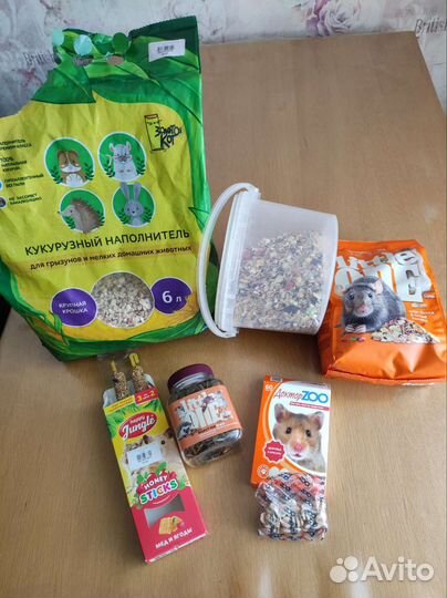 Клетка и корм для крыс