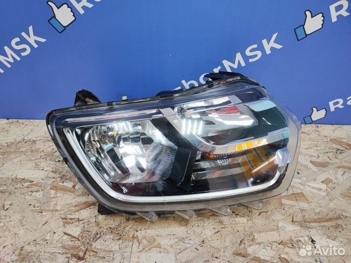 Фара передняя правая Renault Duster 2