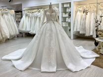 свадебное платье на фигуру треугольник. размеры проката платьев. вечерние белые платья больших размеров. вечерние платья для полных напрокат. размеры платьев.