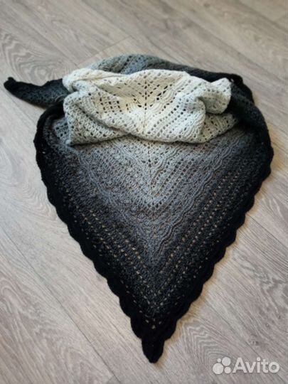 Бактус(шейный платок) Ручная работа