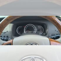 Toyota Isis 1.8 CVT, 2010, 130 000 км, с пробегом, цена 1 455 000 руб.