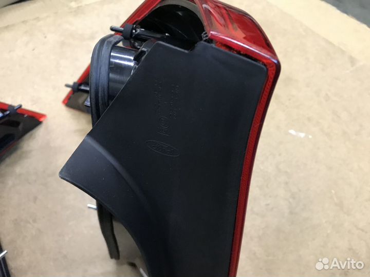 Задние фонари Ford Focus 2 Седан