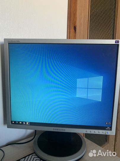 Монитор samsung