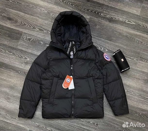 Пуховик Canada Goose 48