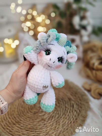 Единорог вязаный. ручной работы