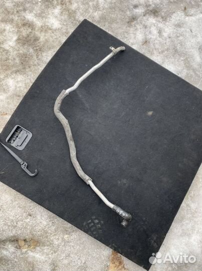 Трубка охлаждения Mercedes W212 E212 А2128304396