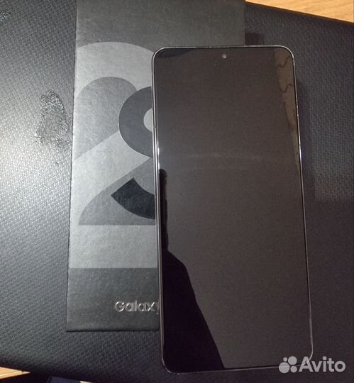 Samsung Galaxy S21, 8/256 ГБ