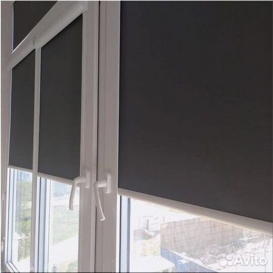 Шторы рулонные Блэкаут на заказ новые