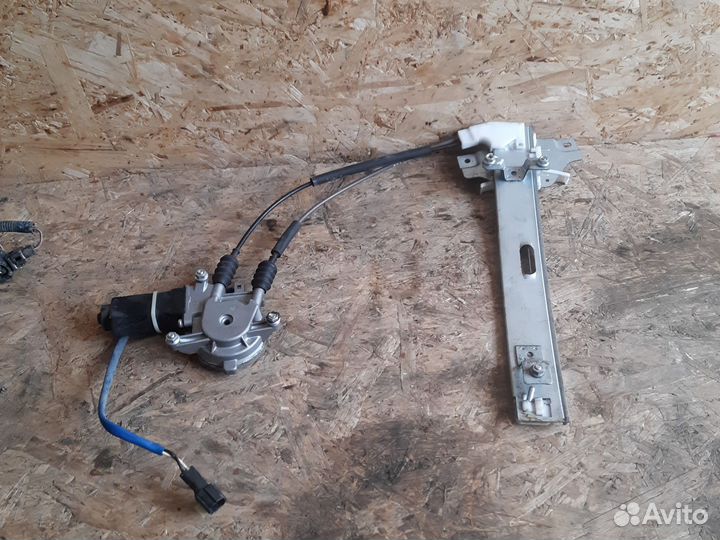 Задний правый стеклоподьемник киа спектра s6d