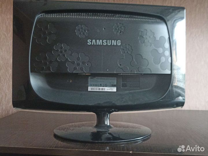 Монитор Samsung
