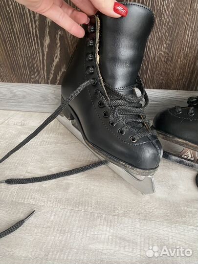 Коньки фигурные wifa 29 LL