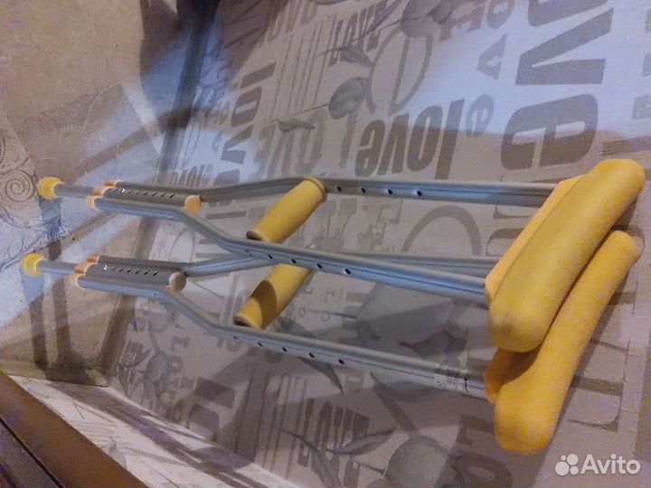 Костыли подмышечные