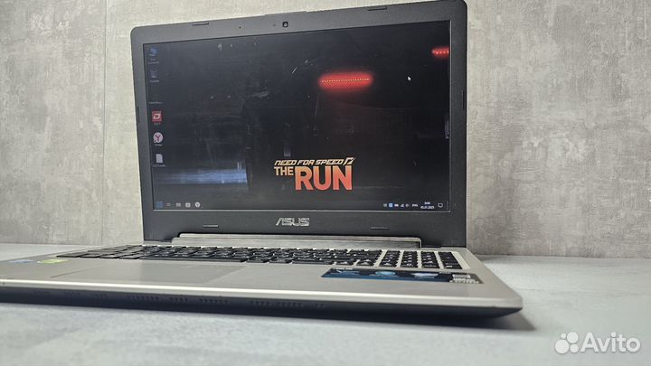 Игровой ноутбук Asus core i5/6GB/2 видеокарты