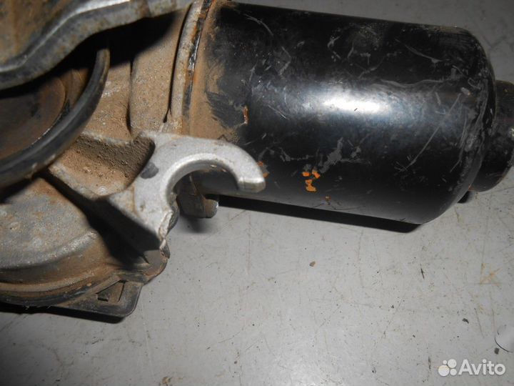 Моторчик стеклоочистителя передний (Kia Rio)