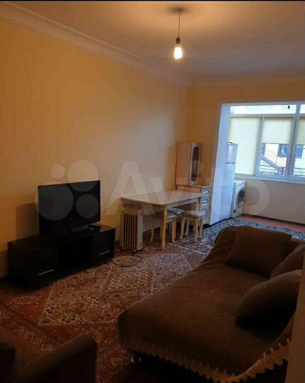2-к. квартира, 50 м², 1/9 эт.
