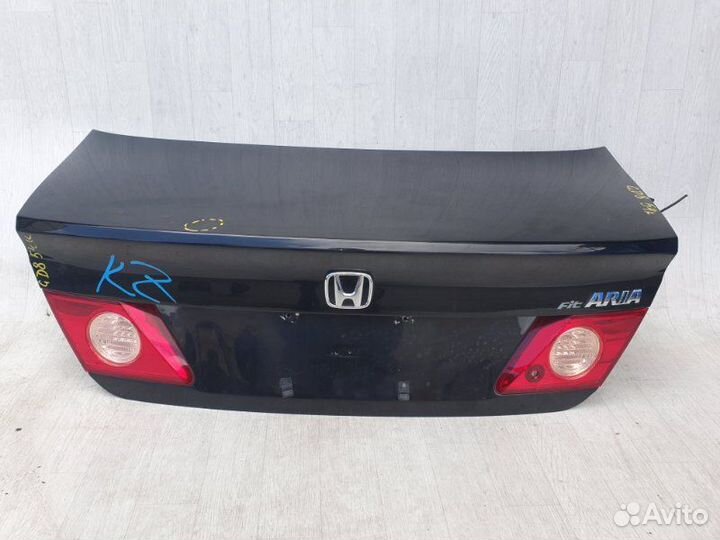 Крышка багажника honda FIT aria