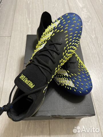 Футбольные бутсы Adidas Predator
