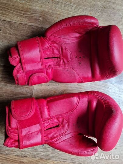 Боксерские перчатки,2 пары