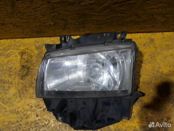 Фара левая Volkswagen Transporter T4 1.9 2002