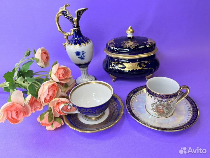 Фарфоровые синие кофейные чашки с тарелками гдр