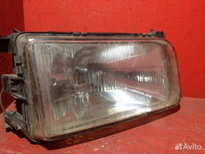 Фара правая Фольксваген Пассат Б3